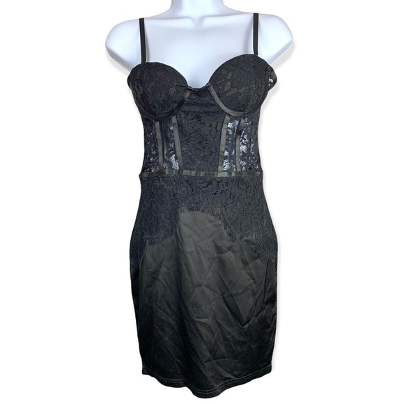 Pretty Little Things Black Lace Bodice Strappy Bodycon Dress - Picture 7 of 10